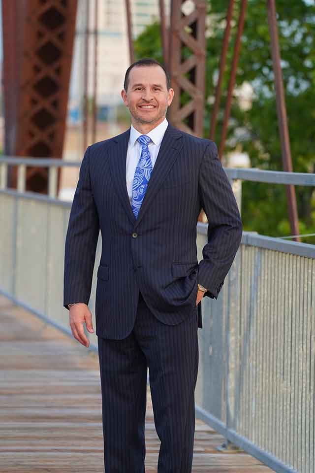 Attorney-Michael-De-La-Paz